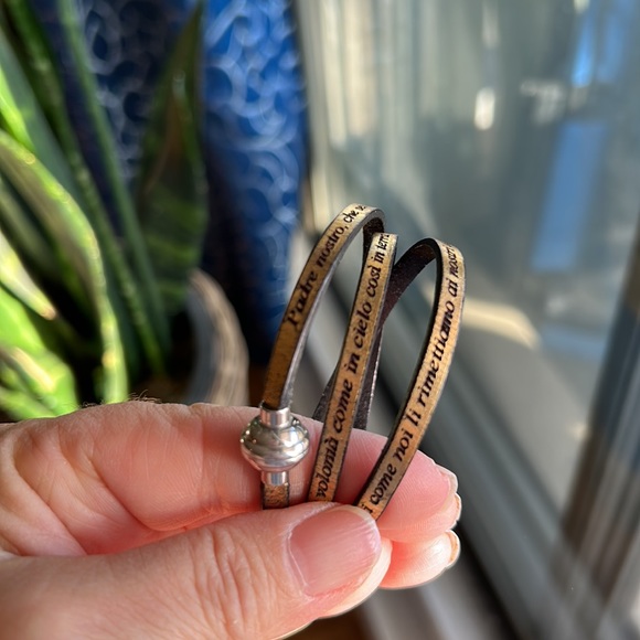 AMEN gold leather wrap prayer bracelet engraved with the our father in Italian - Picture 7 of 8